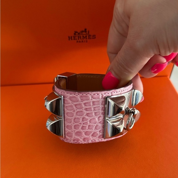 HERMES
Shiny Alligator Collier De Chien CDC Bracelet T2 5P Pink - Picture 3 of 9